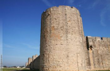 tours-et-remparts-d-aigues-mortes aigues-mortes