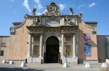 la-porte-de-l-arsenal-de-toulon toulon