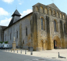 le-cloitre-de-cadouin le-buisson-de-cadouin